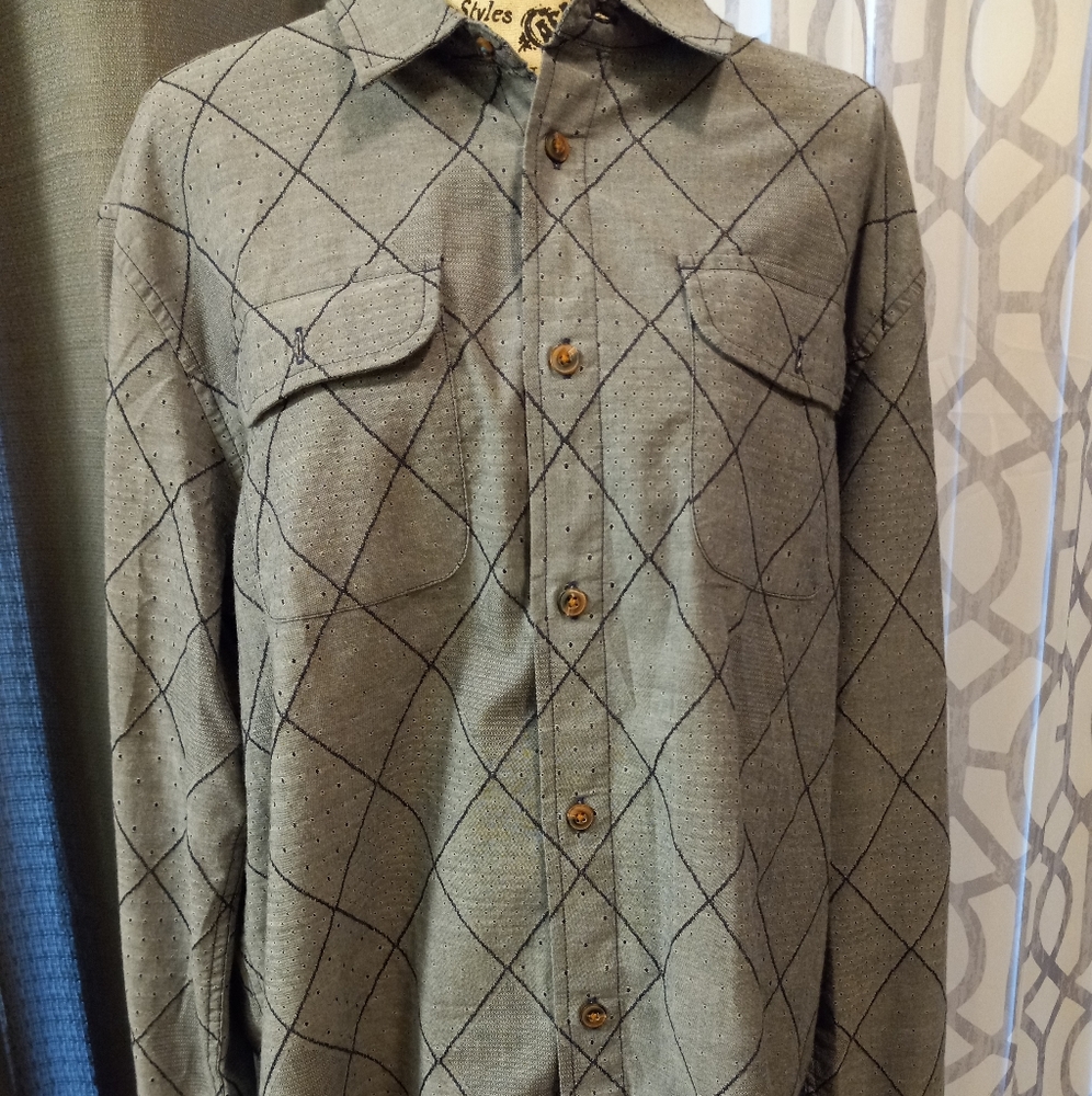 EUC Prana Men's Long Sleeve Button Up Shirt